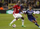 Man United bị níu chân ở Bỉ, CĐV đánh nhau tại Pháp Man United bị níu chân ở Bỉ, CĐV đánh nhau tại Pháp