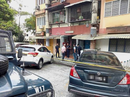 Malaysia: Người phụ nữ Việt Nam tử vong với khẩu súng trong tay Malaysia: Người phụ nữ Việt Nam tử vong với khẩu súng trong tay