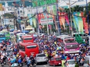 Giao thông kẹt cứng trước Khu Du lịch Suối Tiên Giao thông kẹt cứng trước Khu Du lịch Suối Tiên