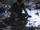 Bốc cháy cả người, thanh niên đi mô tô phi xuống cầu Bến Lức Bốc cháy cả người, thanh niên đi mô tô phi xuống cầu Bến Lức