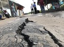 7 căn nhà ở Nhà Bè sắp bị lọt xuống sông 7 căn nhà ở Nhà Bè sắp bị lọt xuống sông