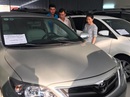 Đua nhau vay tiền mua ô tô Đua nhau vay tiền mua ô tô