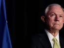 Bộ trưởng Tư Pháp Mỹ điều trần đối chứng cựu sếp FBI Bộ trưởng Tư Pháp Mỹ điều trần đối chứng cựu sếp FBI