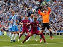 Thắng vất vả tân binh Brighton, Man City lên đầu bảng Thắng vất vả tân binh Brighton, Man City lên đầu bảng