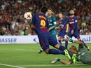 Ronaldo tỏa sáng, Barcelona thua tan tác siêu kinh điển Ronaldo tỏa sáng, Barcelona thua tan tác siêu kinh điển