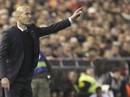 Rộ tin Zidane thay Mourinho, mời Henry và Evra làm cộng sự Rộ tin Zidane thay Mourinho, mời Henry và Evra làm cộng sự