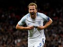 Hậu vệ tỏa sáng phút 90+4, tuyển Anh có vé dự World Cup Hậu vệ tỏa sáng phút 90+4, tuyển Anh có vé dự World Cup