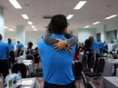 Những cái ôm trong tù Những cái ôm trong tù
