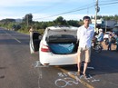 Chạy trốn CSGT, taxi chở pháo lậu đâm xe đầu kéo Chạy trốn CSGT, taxi chở pháo lậu đâm xe đầu kéo
