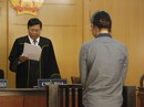 Nguyên tiếp viên hàng không thoát án tù do được áp dụng luật mới Nguyên tiếp viên hàng không thoát án tù do được áp dụng luật mới