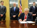 Ông Trump cứng rắn ngay khi nhậm chức Ông Trump cứng rắn ngay khi nhậm chức