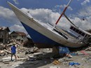 Sóng thần tấn công đảo của Indonesia cao tới 11 m Sóng thần tấn công đảo của Indonesia cao tới 11 m