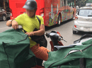 Bỏ việc đúng nghề mà lương thấp, tôi chạy giao hàng thu nhập gấp đôi Bỏ việc đúng nghề mà lương thấp, tôi chạy giao hàng thu nhập gấp đôi
