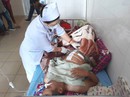 Đang làm vườn, một người đàn ông bất ngờ bị trúng đạn Đang làm vườn, một người đàn ông bất ngờ bị trúng đạn
