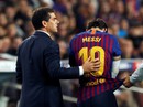 Giành ngôi đầu cho Barcelona, Messi gãy tay, lỡ siêu kinh điển Giành ngôi đầu cho Barcelona, Messi gãy tay, lỡ siêu kinh điển