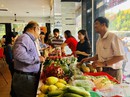 Bánh tét, chả hoa nóng hổi từ Trà Vinh vào hệ thống phân phối TP HCM Bánh tét, chả hoa nóng hổi từ Trà Vinh vào hệ thống phân phối TP HCM