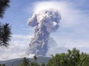 Đảo Sulawesi: Núi lửa thức giấc sau thảm họa động đất, sóng thần Đảo Sulawesi: Núi lửa thức giấc sau thảm họa động đất, sóng thần