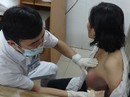 “Núi đôi” sùi như súp lơ vì đắp lá chữa ung thư “Núi đôi” sùi như súp lơ vì đắp lá chữa ung thư