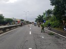 Bồng cháu qua đường gửi trẻ bị xe máy tông khiến 2 bà cháu nguy kịch Bồng cháu qua đường gửi trẻ bị xe máy tông khiến 2 bà cháu nguy kịch