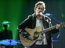 Vợ ca sĩ đã tự tử Chris Cornell khởi kiện bác sĩ Vợ ca sĩ đã tự tử Chris Cornell khởi kiện bác sĩ