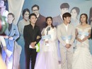Rộn rã tiếng cười trong đám cưới tập thể "Hậu duệ mặt trời" Việt Rộn rã tiếng cười trong đám cưới tập thể "Hậu duệ mặt trời" Việt