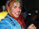 Rapper Tekashi kiên quyết phủ nhận 6 cáo buộc hình sự Rapper Tekashi kiên quyết phủ nhận 6 cáo buộc hình sự