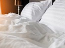 U60 cầu cứu bác sĩ vì "dại dột" trong phòng ngủ U60 cầu cứu bác sĩ vì "dại dột" trong phòng ngủ