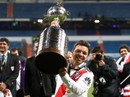 Thắng nghẹt thở chung kết Copa Libertadores, River Plate xứng danh "vua Nam Mỹ" Thắng nghẹt thở chung kết Copa Libertadores, River Plate xứng danh "vua Nam Mỹ"