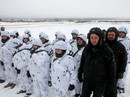 Ukraine điều quân tới biên giới với Nga Ukraine điều quân tới biên giới với Nga