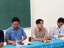 Họp báo vụ thầy giáo bị nữ phụ huynh xúc phạm vì… cái quần Họp báo vụ thầy giáo bị nữ phụ huynh xúc phạm vì… cái quần
