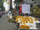 Đủ kiểu “xổ hàng” trưa 30 Tết Đủ kiểu “xổ hàng” trưa 30 Tết
