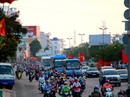 Ùn ùn đổ về TP HCM sau Tết, đường đặc kín các loại xe Ùn ùn đổ về TP HCM sau Tết, đường đặc kín các loại xe