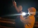 Đình chỉ CSGT rọi đèn pin, "vung tay" với người quay phim Đình chỉ CSGT rọi đèn pin, "vung tay" với người quay phim