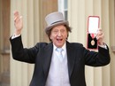 Danh hài "huyền thoại" Ken Dodd qua đời Danh hài "huyền thoại" Ken Dodd qua đời