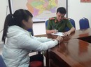 Sợ bị bán vào động mại dâm, cô gái trẻ gạt lệ lấy chồng Trung Quốc Sợ bị bán vào động mại dâm, cô gái trẻ gạt lệ lấy chồng Trung Quốc