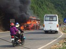Xe khách bốc cháy ngùn ngụt trên đèo Hòn Dao Xe khách bốc cháy ngùn ngụt trên đèo Hòn Dao