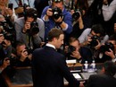 Facebook giữa tâm bão Facebook giữa tâm bão
