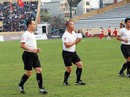 Trợ lý trọng tài bị đột quỵ: Nỗi đau và trách nhiệm Trợ lý trọng tài bị đột quỵ: Nỗi đau và trách nhiệm