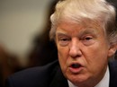 Ông Trump bất ngờ hoãn kích nổ "bom thuế" Ông Trump bất ngờ hoãn kích nổ "bom thuế"