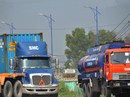 Lo giá xăng "đẩy" giá tiêu dùng Lo giá xăng "đẩy" giá tiêu dùng