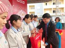 Thể hiện lòng yêu nước đúng cách, đúng pháp luật Thể hiện lòng yêu nước đúng cách, đúng pháp luật