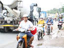 Ớn lạnh cảnh "liều chết" của người Sài Gòn Ớn lạnh cảnh "liều chết" của người Sài Gòn