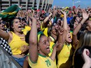 Brazil thắng nhọc: 6 phút sau, cửa mở Brazil thắng nhọc: 6 phút sau, cửa mở