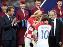 Nữ tổng thống Croatia đốn tim hàng triệu fan trên thế giới Nữ tổng thống Croatia đốn tim hàng triệu fan trên thế giới