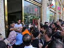 Ông Trump dịu giọng, Iran cứng rắn Ông Trump dịu giọng, Iran cứng rắn