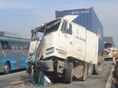 3 ô tô tông nhau trên cao tốc TP HCM-Long Thành-Dầu Giây 3 ô tô tông nhau trên cao tốc TP HCM-Long Thành-Dầu Giây