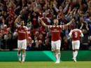 Arsenal ngược dòng hạ Chelsea ở "đại chiến London" Arsenal ngược dòng hạ Chelsea ở "đại chiến London"