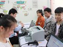 Thí sinh đổ về làm thủ tục xác nhận nhập học Thí sinh đổ về làm thủ tục xác nhận nhập học