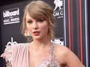 Kẻ dọa hãm hiếp, giết hại Taylor Swift bị cấm đến gần cô Kẻ dọa hãm hiếp, giết hại Taylor Swift bị cấm đến gần cô
