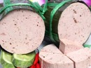 Cách nhận biết giò có hàn the để không bị "đầu độc" Cách nhận biết giò có hàn the để không bị "đầu độc"